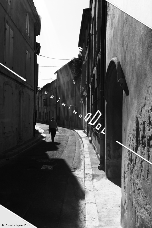 Dominique Dol | Photographer | Art | Official | Black And White | Photography | Photographic Art - Photographs | Works | Photography Menu | Street Photography | Website | Series D | 02